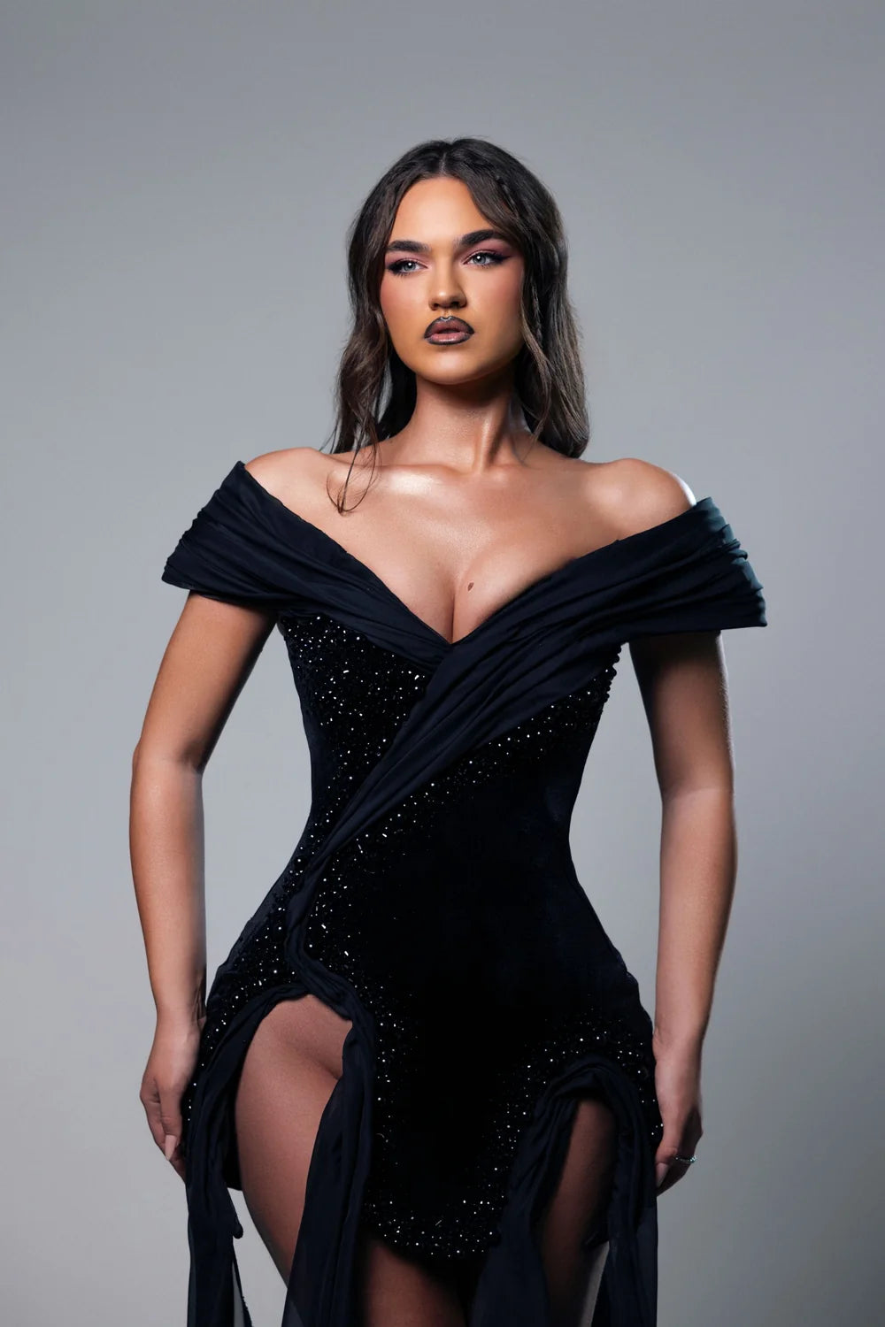 Glow of the Night - waist and crystal edge detail