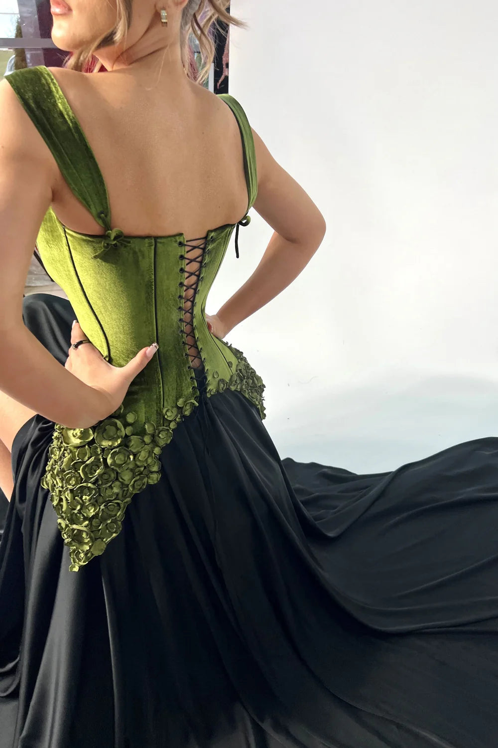 Jade Empress - back view showing lace-up corset detail