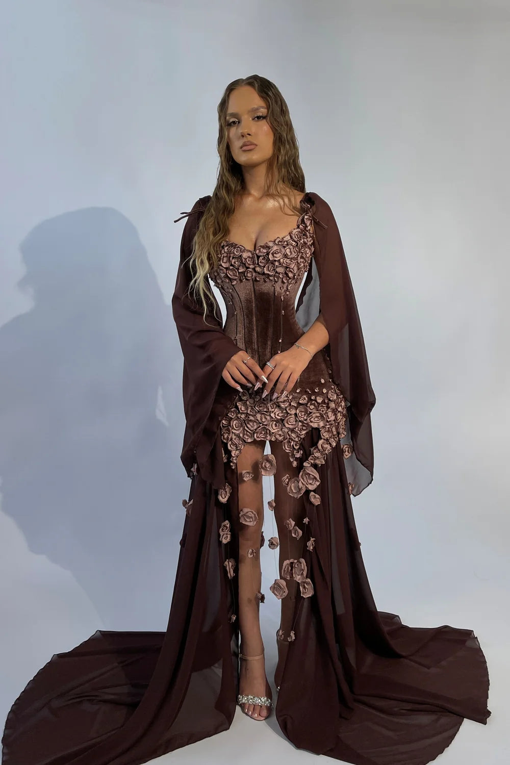 Reine des Bois - full look alternate angle